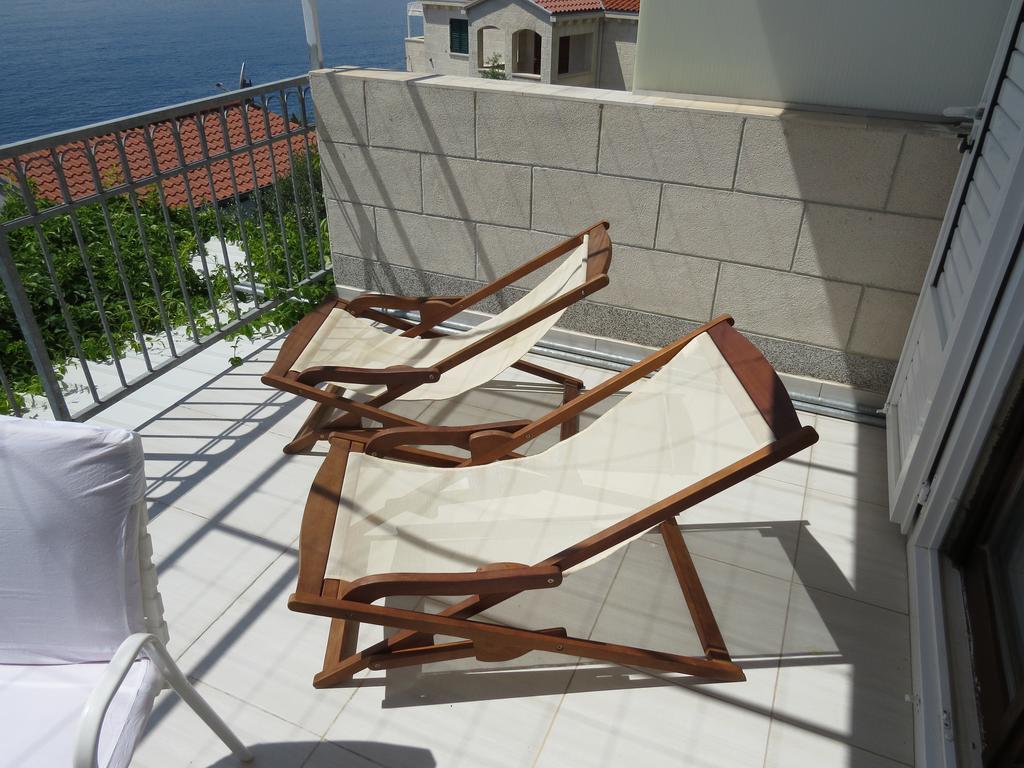 Apartments Lovric - 30 Meters To The Beach Trogir Exterior photo
